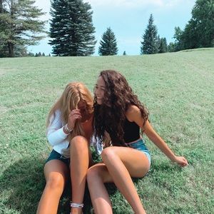 Meet your Posher, Emma